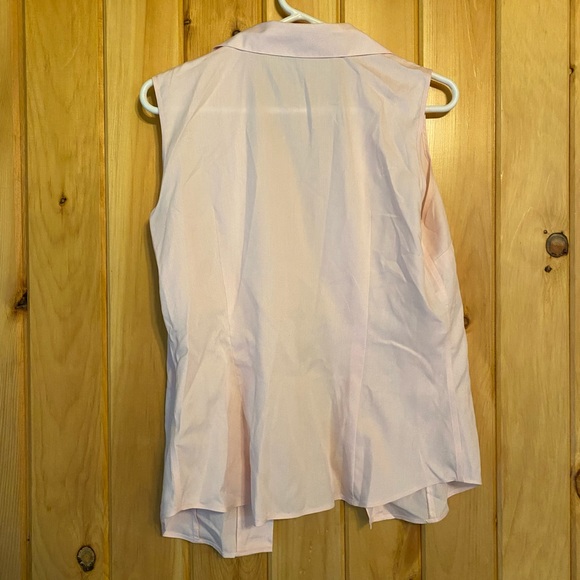 Jones Wear Essentials Women’s Light Pink Button-Down Tank Top - Picture 6 of 7